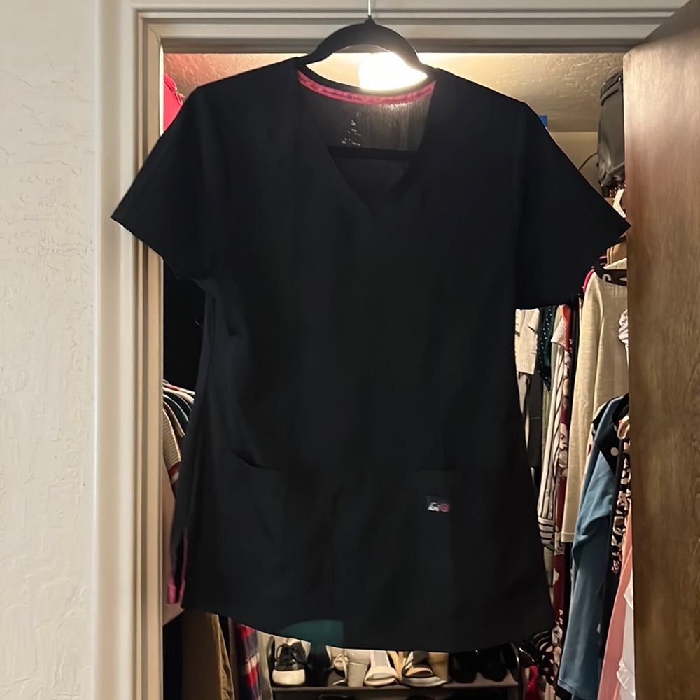 Koi lite small black scrub top